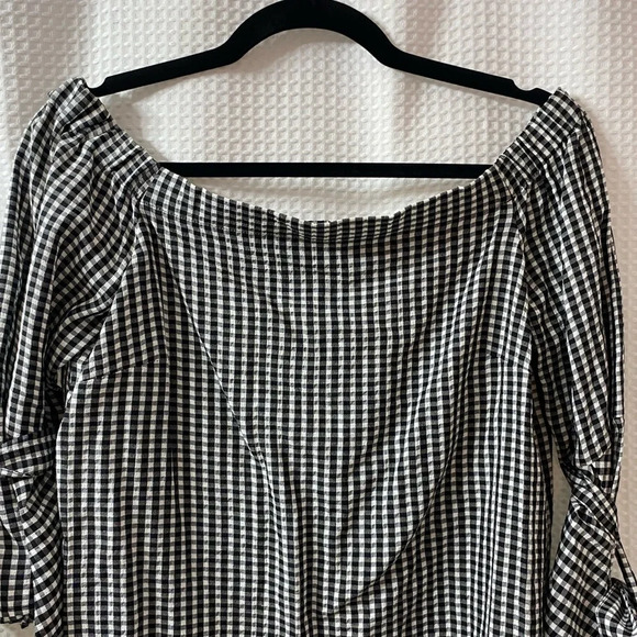 NWOT H&M Gingham Off The Shoulder Tie Sleeve Top - Picture 3 of 5